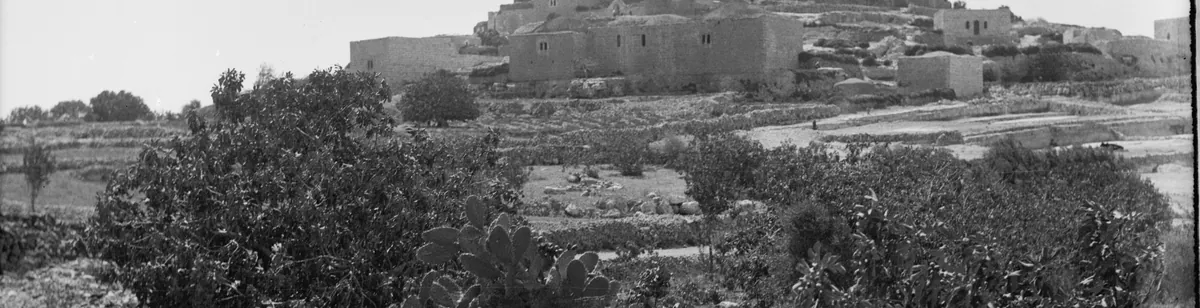 Gibeon — landscape / site view