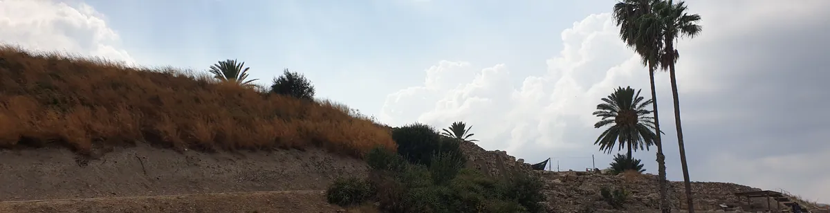 Megiddo — archaeological / architectural site